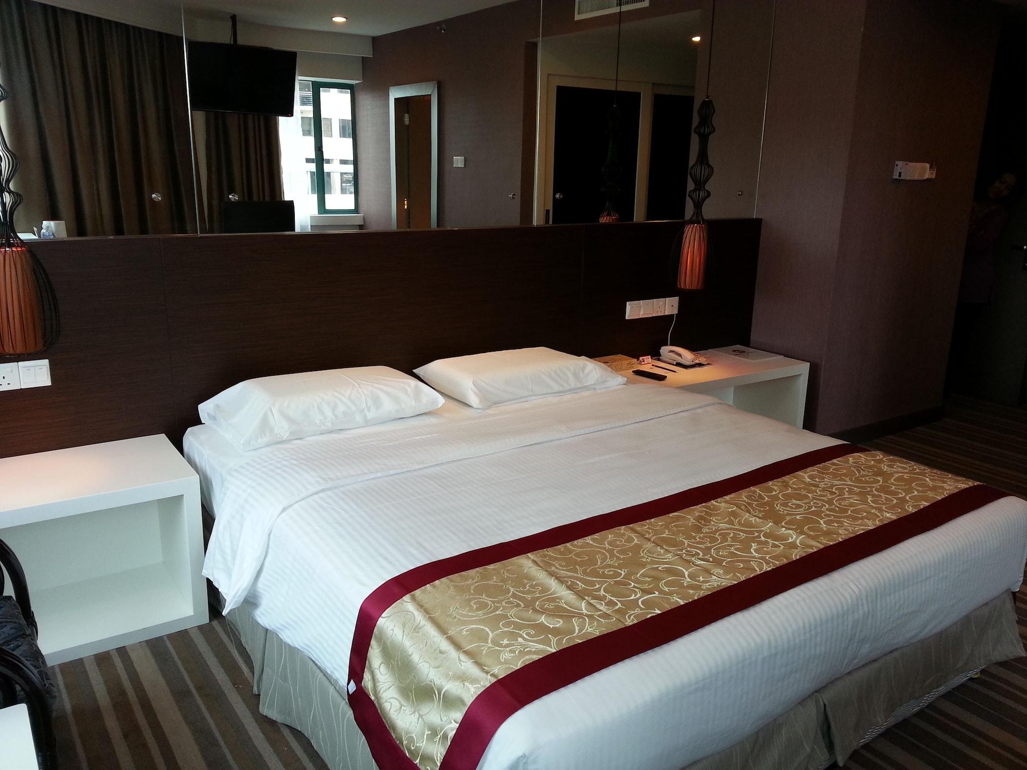 Hotel Capital Kota Kinabalu Exterior photo